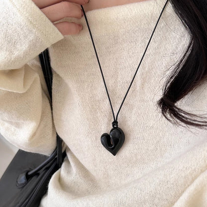 Irregular Heart Pendant Necklace