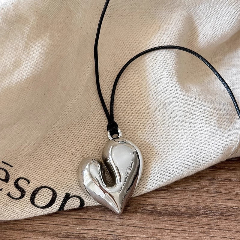 Irregular Heart Pendant Necklace