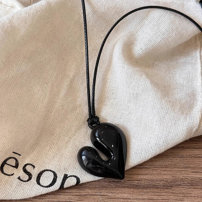 Irregular Heart Pendant Necklace